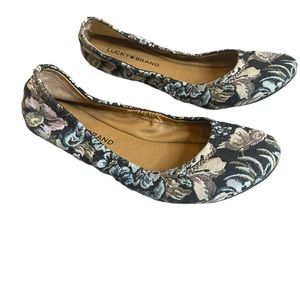 Lucky Brand EMMIE Grannycore Tapestry Dark Floral Canvas Ballet Flat Shoe 8 - 38